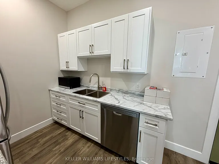 537 Talbot St #6 — Photo 11