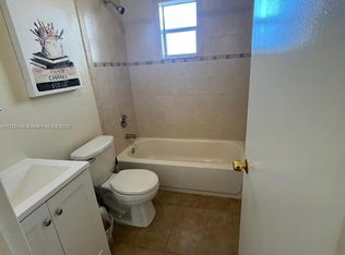 1650 S Le Jeune Rd APT 204, Coral Gables, FL 33134