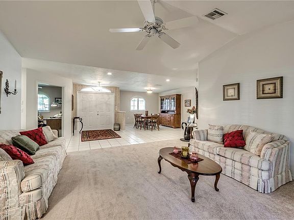 3rd image of 19958 Beaulieu Ct