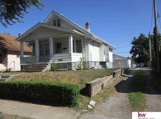 3814 R St, Omaha, NE 68107