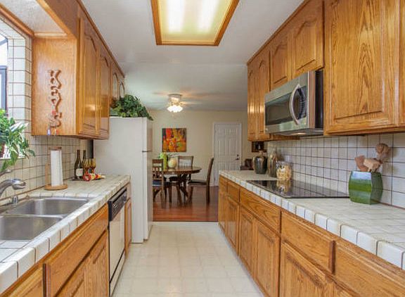 3rd image of 1766 Killdeer Ct