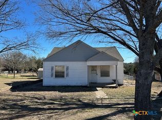 1118 W Main St, Gatesville, TX 76528
