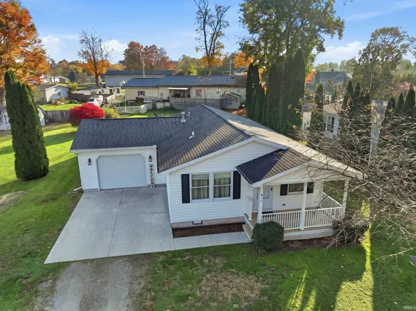 915 S Townline Rd, Lagrange, IN 46761