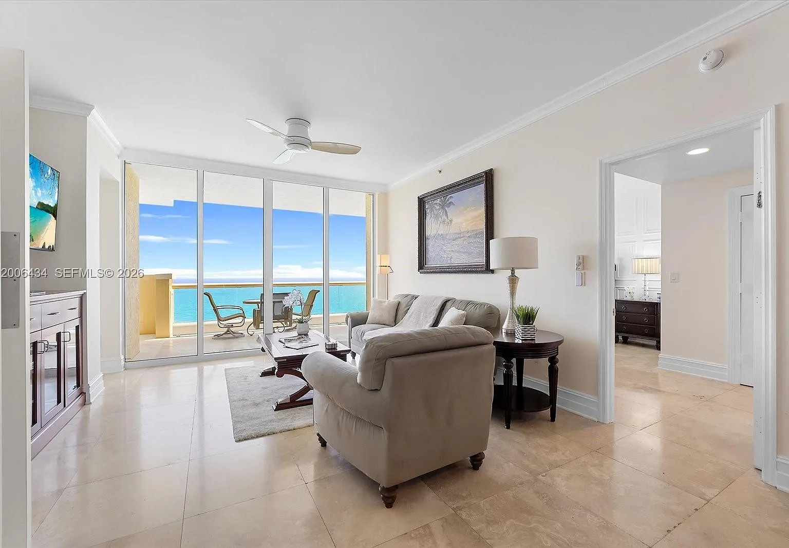 Acqualina Ocean Residence — Photo 4