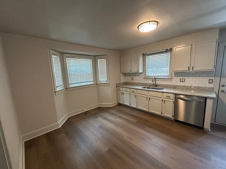 314 Creps St — Photo 3
