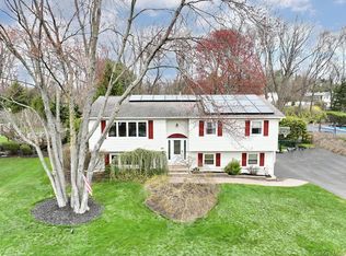 38 Westlyn Drive, Bardonia, NY 10954