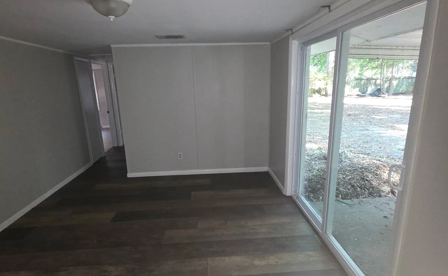 3 bed, 1192 sqft, $1,775 — Photo 4