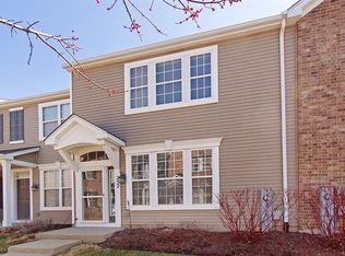 252 Springbrook Trl S, Oswego, IL 60543