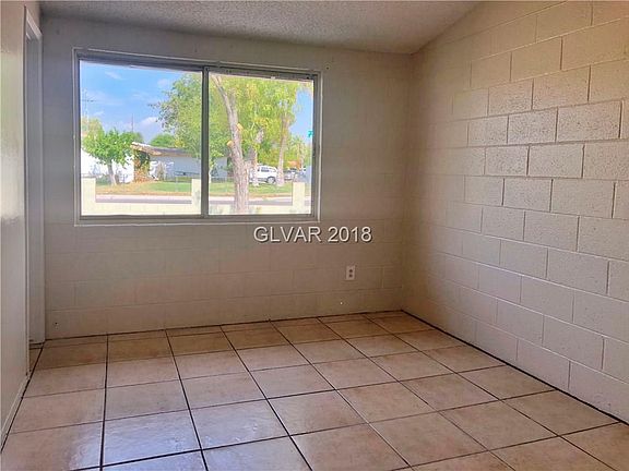 5th image of 2630 San Luis St