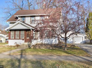 409 9th St E, Northfield, MN 55057