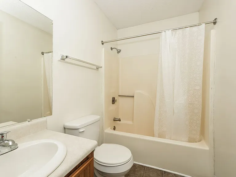 105 Bybee Dr Unit D3 — Photo 24