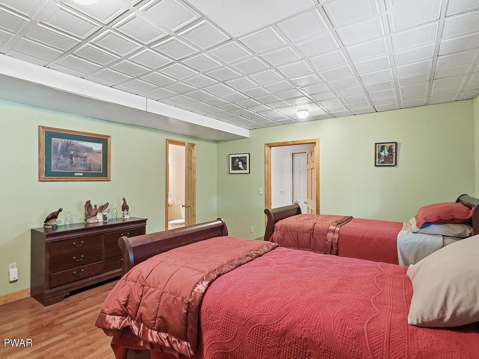 35th image of 992 Winterdale Rd