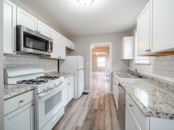 1069 Fairwood Ave