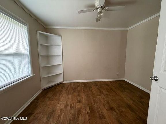 3rd image of 2513 Reese Avenue