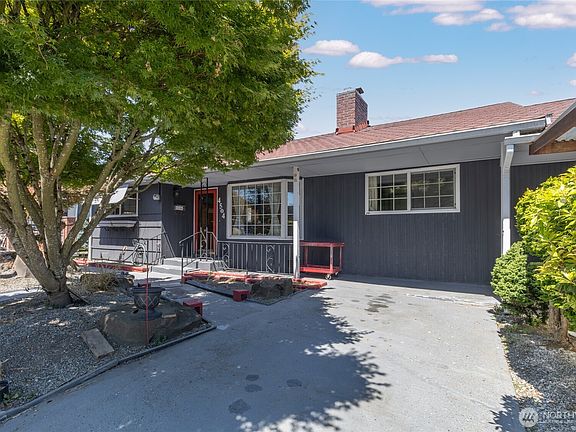 2nd image of 4504 S Trenton Street