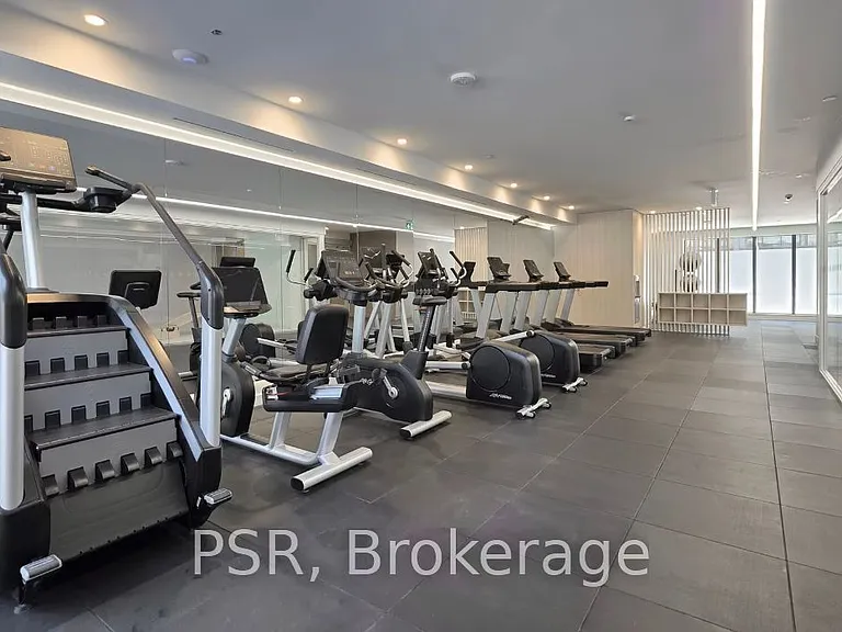 240 Markland Dr #706 — Photo 18