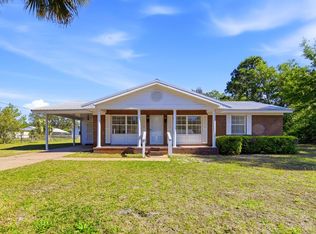 41 Thomas Dr, Apalachicola, FL 32320
