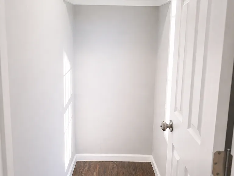 2818 S Normandie Ave #5 — Photo 4