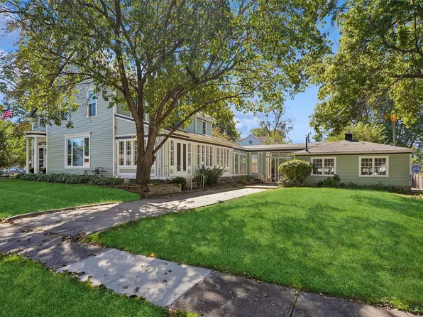 402 W Montgomery St, Knoxville, IA 50138