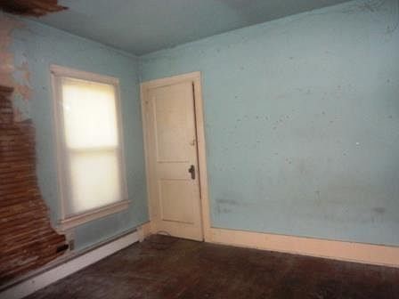 5th image of 119 E Keith Ave