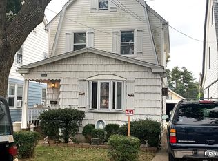 24844 89th Ave, Bellerose, NY 11426