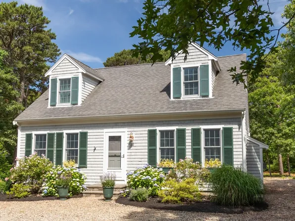 30 Chipmunk Lane, Eastham, MA 02642