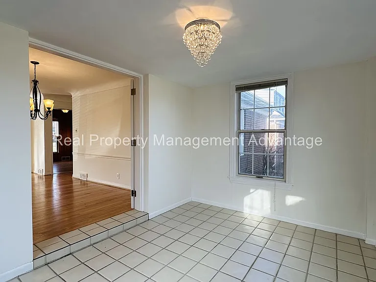 3912 Hillside Dr — Photo 10