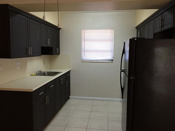 4th image of 1931 NW 184th St