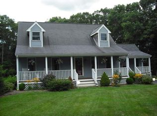 31 N Christopher Ave, Tiverton, RI 02878