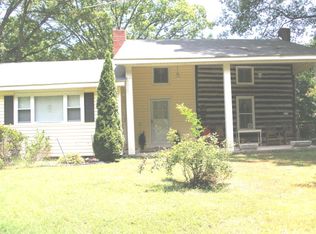 565 Rob Tom Rd, EDEN, NC 27288