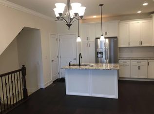 903 Lakeview Ct, King of Prussia, PA 19406