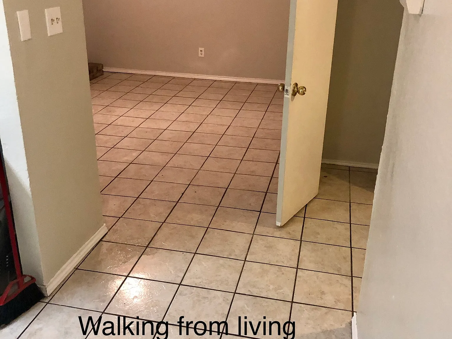 901 - 933 Summercrest Blvd, Duplex - Only one available now - 1 — Photo 4