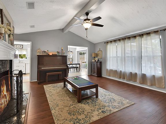 5th image of 16218 Cypress Valley Dr