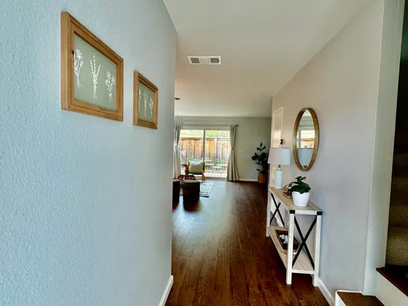 7386 Calle Real APT 24, Goleta, CA 93117