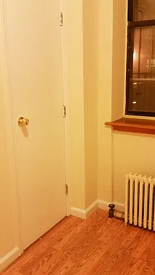 Rented by New York Residence | media 23