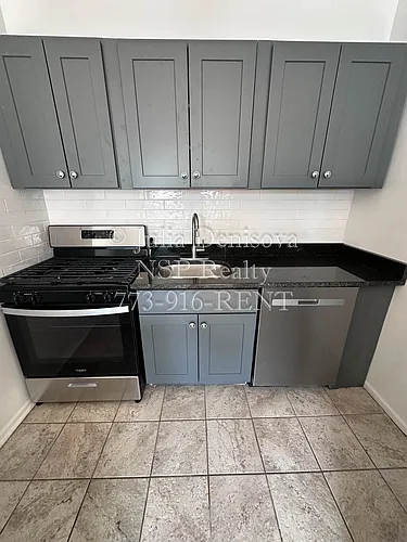 5668 N Ridge Ave #3D Photo 1