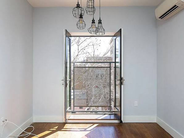 Bedford-Stuyvesant, Brooklyn 4