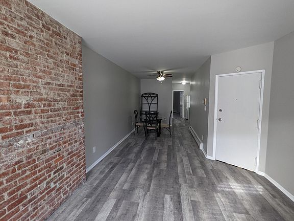 2nd image of 3033 Kennedy Blvd #24