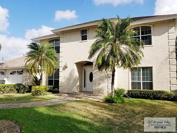 2nd image of 105 Palm Valley Cir