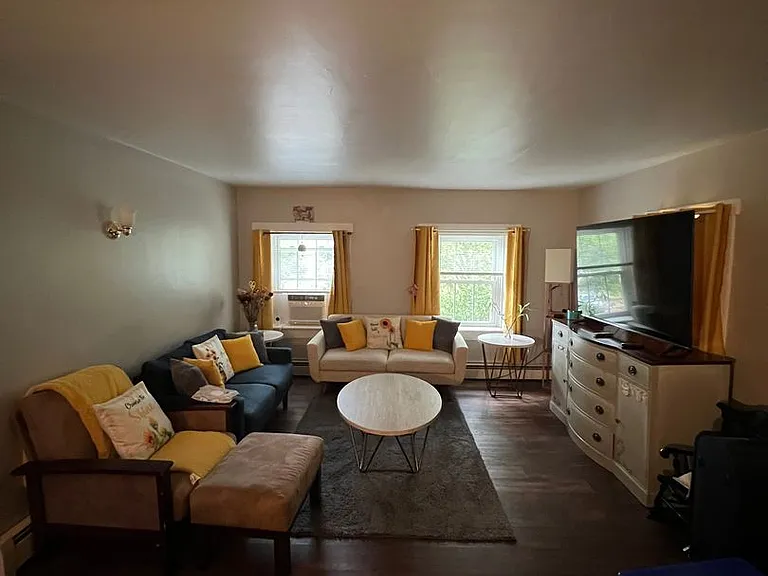 202 E Main St, Mt. Joy, PA — Photo 10