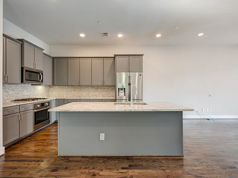 4211 Rawlins St #108 — Photo 14