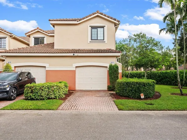 3822 Tree Top Dr, Weston, FL 33332