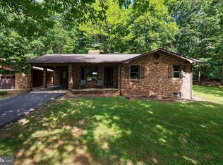 2416 Newport Rd, Shenandoah, VA 22849