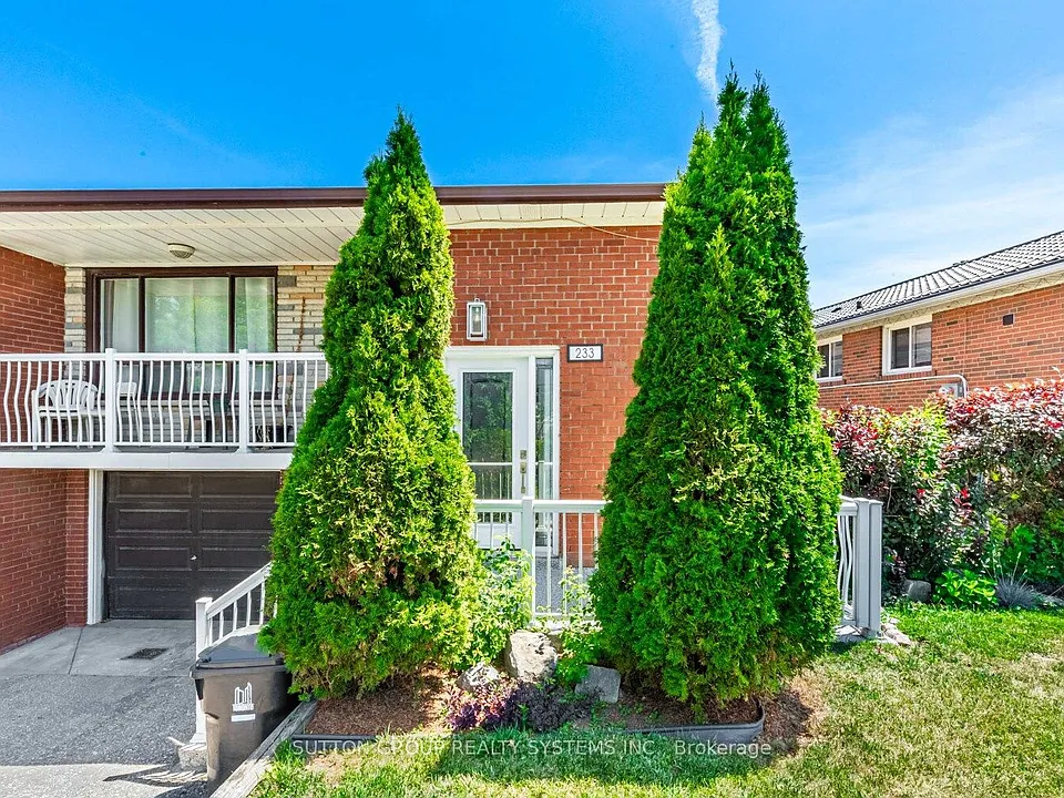 233 Hullmar Dr #UPPER