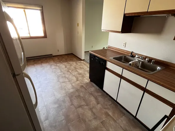2311 Meadow, 2311 Meadow Ln #3, Eau Claire, WI 54701