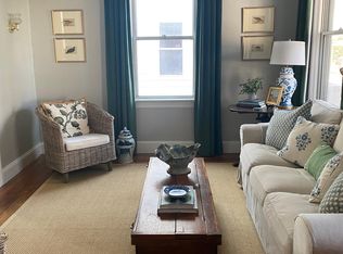 7 Pleasant St #1, Newport, RI 02840