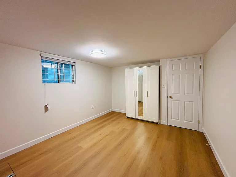 1585 E 57th Ave #BASEMENT — Photo 14