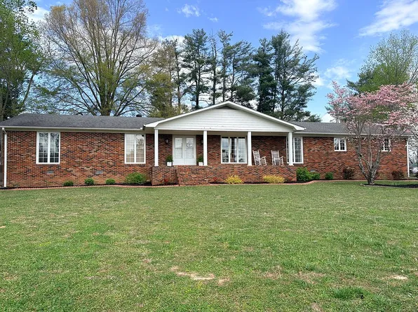 616 Maple Ln, Smithville, TN 37166