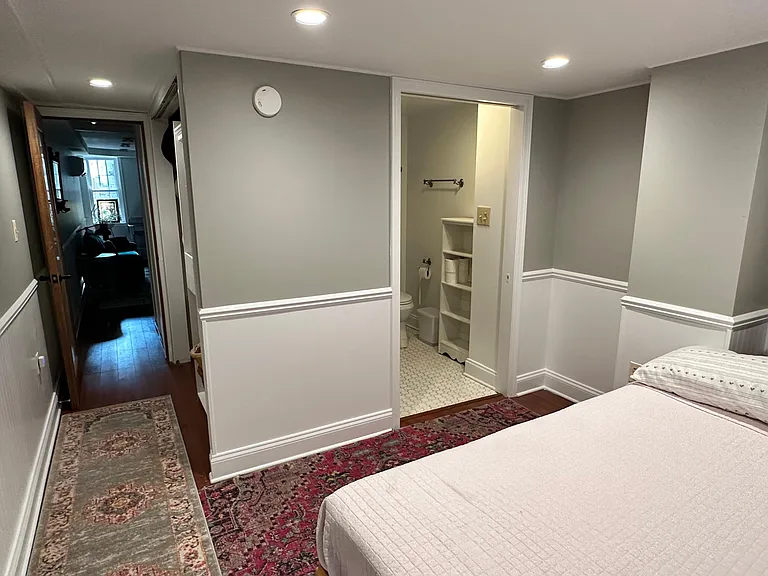 1630 S Charles St #BASEMENT — Photo 5