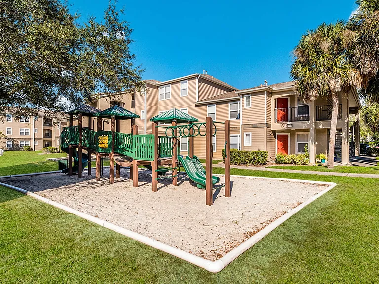 University Park Apartments — Photo 29
